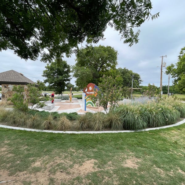 Oklahoma Center Rest Area in Thackerville