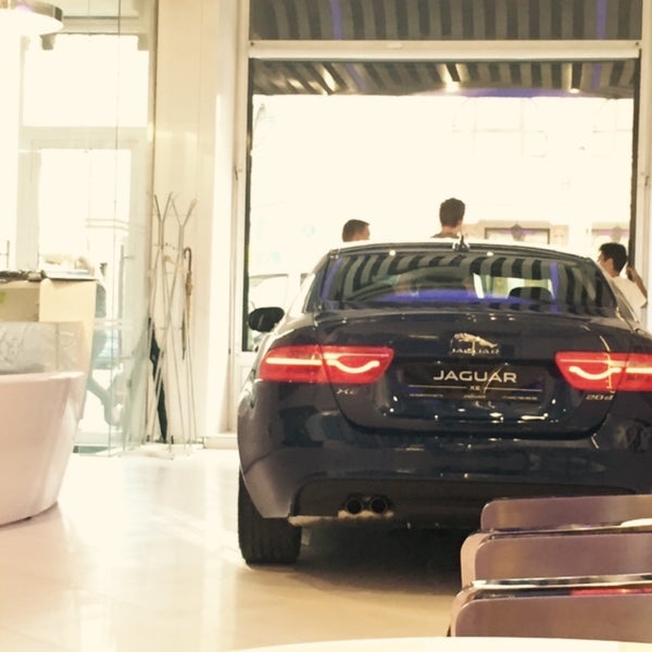 Photo taken at Jaguar Land Rover Boutique by Аркаша П. on 7/24/2015