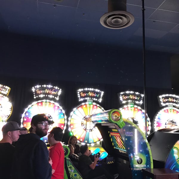 Photo taken at Dave &amp; Buster&#39;s by Mohammed B. on 1/6/2018
