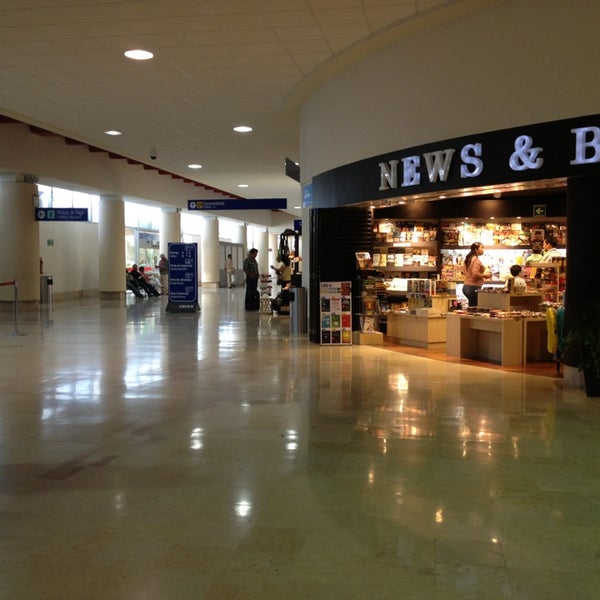 Aeropuerto Internacional General Rafael Buelna (MZT) 120 tips from