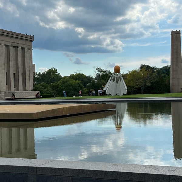 Photo taken at Nelson-Atkins Museum of Art by Büşra D. on 8/12/2023
