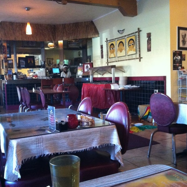 Foto tirada no(a) Queen Sheba Ethopian Restaurant por Rachel O. em 2/10/2013