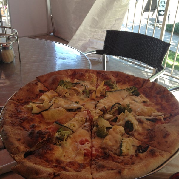 Photos at Buckhead Pizza Co. North Buckhead 3324 Peachtree Rd NE