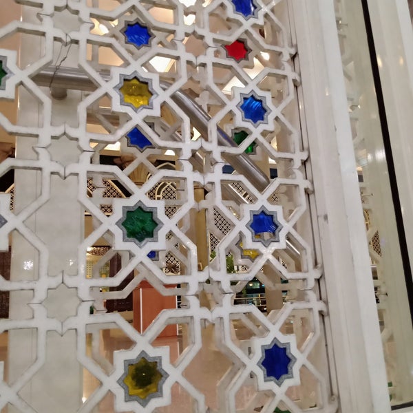 5/9/2019にAgatha A.がMasjid KLIA (Sultan Abdul Samad Mosque)で撮った写真
