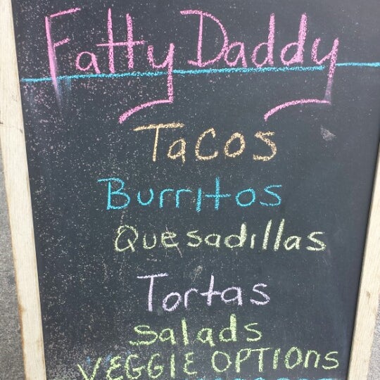 รูปภาพถ่ายที่ Fatty Daddy Taco โดย Fernando M. เมื่อ 9/18/2014