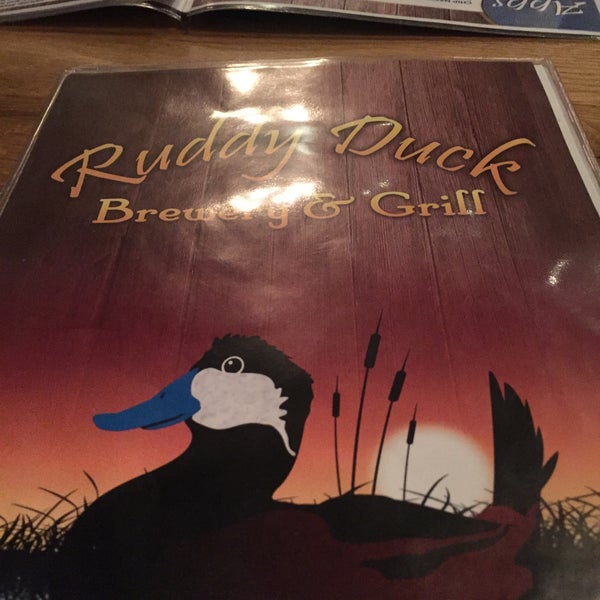 Foto tirada no(a) Ruddy Duck Brewery &amp; Grill por 💀Jefe💀 em 2/12/2016