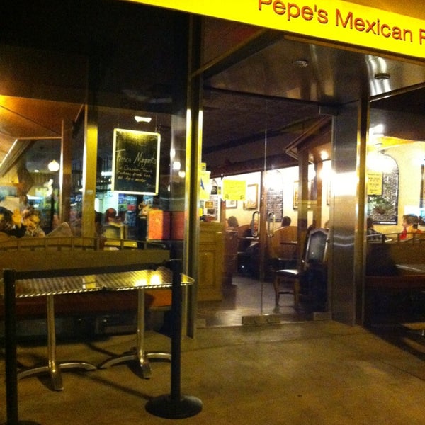 Снимок сделан в Pepe&#39;s Mexican Restaurant пользователем Chuck W. 1/25/2013