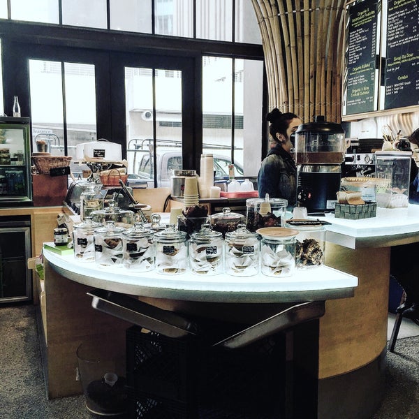 3/31/2016에 Pei 👻 W.님이 NEWTREE Chocolate Café에서 찍은 사진