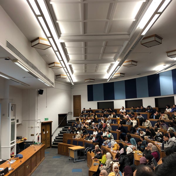 Photos at School of Chemistry College Science Building in Leeds