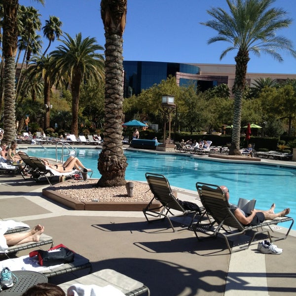 the grand pool complex at mgm grand