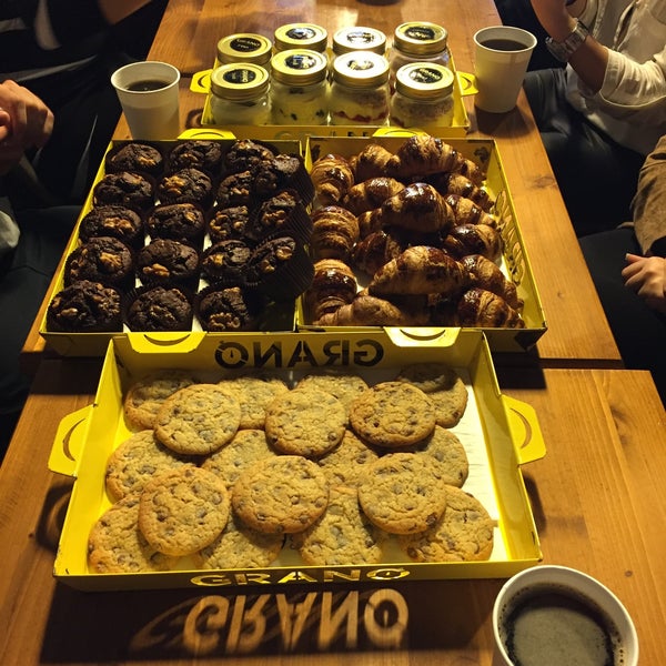 4/24/2016에 Eliçe님이 Grano Coffee &amp; Sandwiches에서 찍은 사진