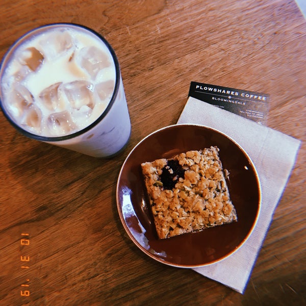 10/31/2019 tarihinde Trinity S.ziyaretçi tarafından Plowshares Coffee Bloomingdale'de çekilen fotoğraf