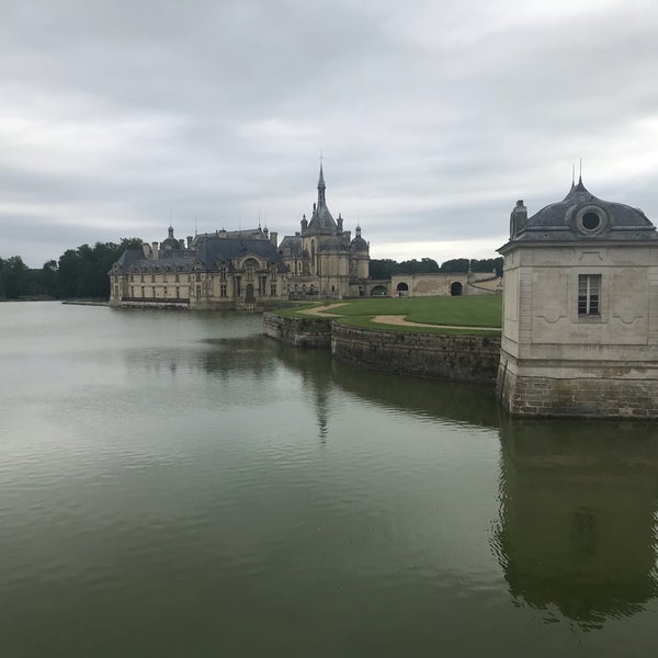 Foto diambil di Château de Chantilly oleh Fernando Z. pada 7/30/2021