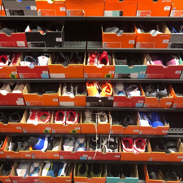 Photos at Nike Factory Store - Nieuw-West - tips from 979 visitors