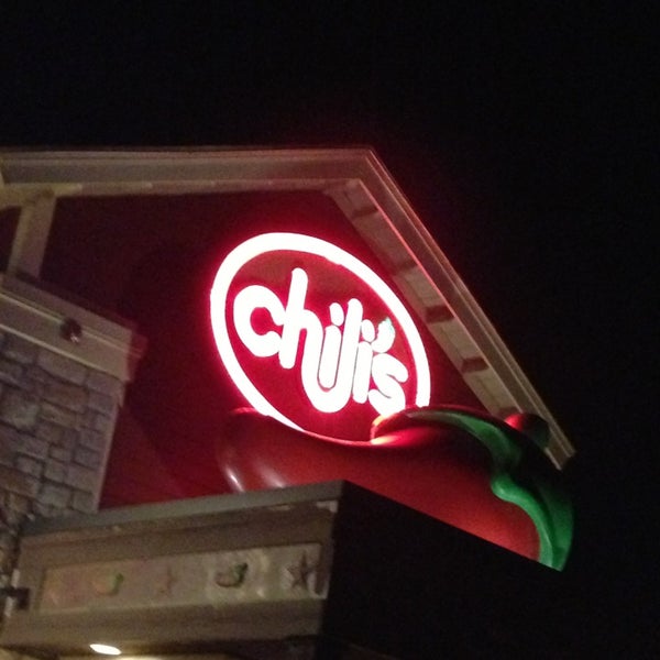Photo taken at Chili&#39;s Grill &amp; Bar by Official H. on 12/24/2012