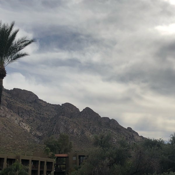 Foto tomada en Hilton Tucson El Conquistador Golf &amp; Tennis Resort  por Lockhart S. el 12/10/2017