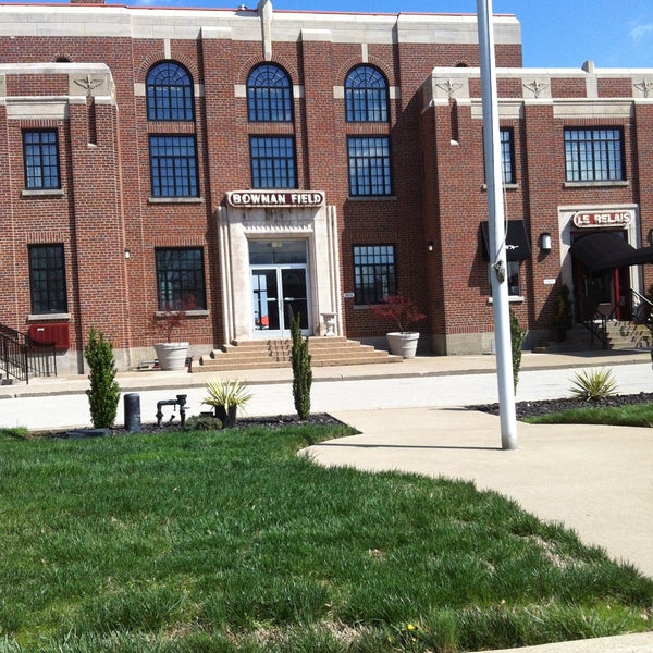 Louisville Bowman Field (LOU) Bowman 2815 Taylorsville Rd