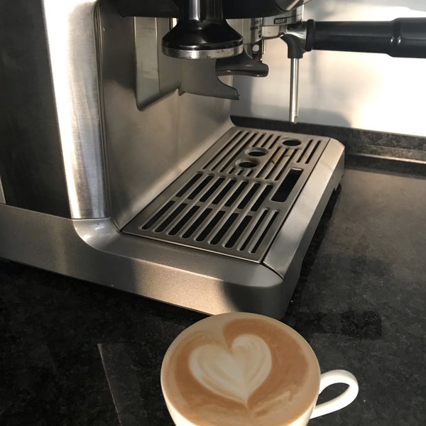 3/8/2019에 Tolga님이 Awake Coffee &amp; Espresso에서 찍은 사진