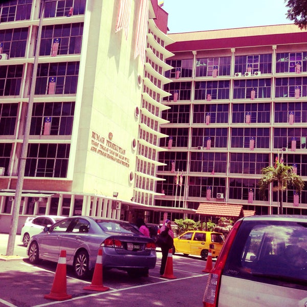 pejabat tanah dan galian kuala lumpur