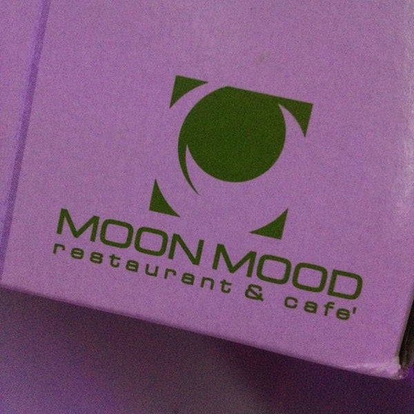 Moon mood перевод. Moon mood перевод