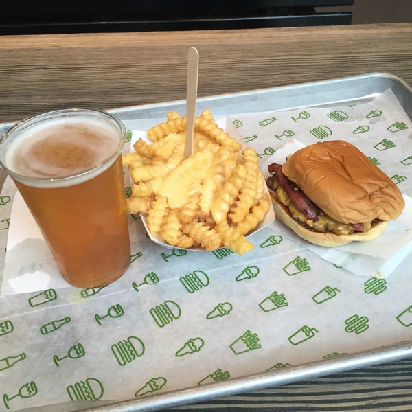 Photo taken at Shake Shack by Colin C. on 7/25/2016