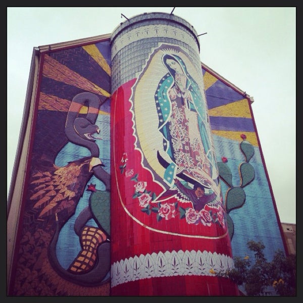 Das Foto wurde bei Guadalupe Cultural Arts Center von Ayon W. am 11/23/2013 aufgenommen