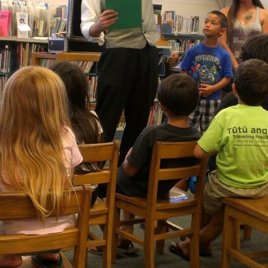 Kahului Public Library School st
