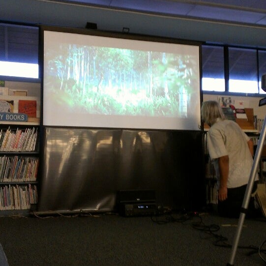 Kahului Public Library School st