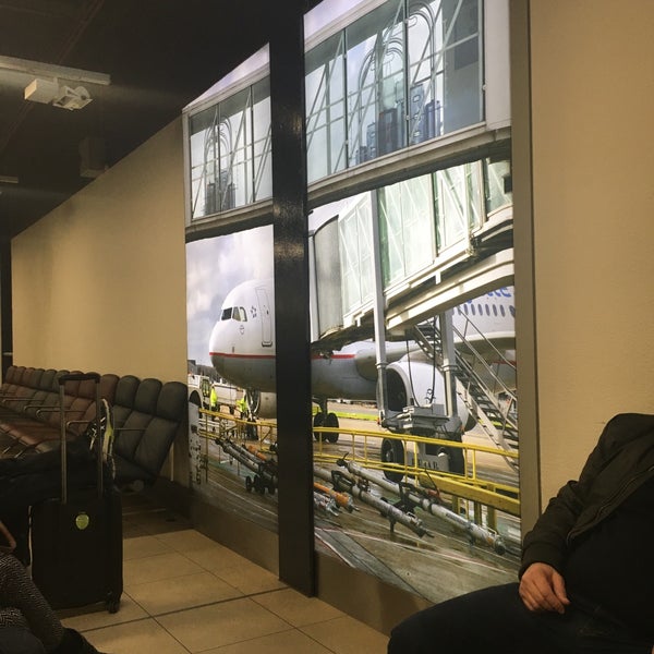 12/12/2016にRamazan A.がロンドン ガトウィック空港 (LGW)で撮った写真