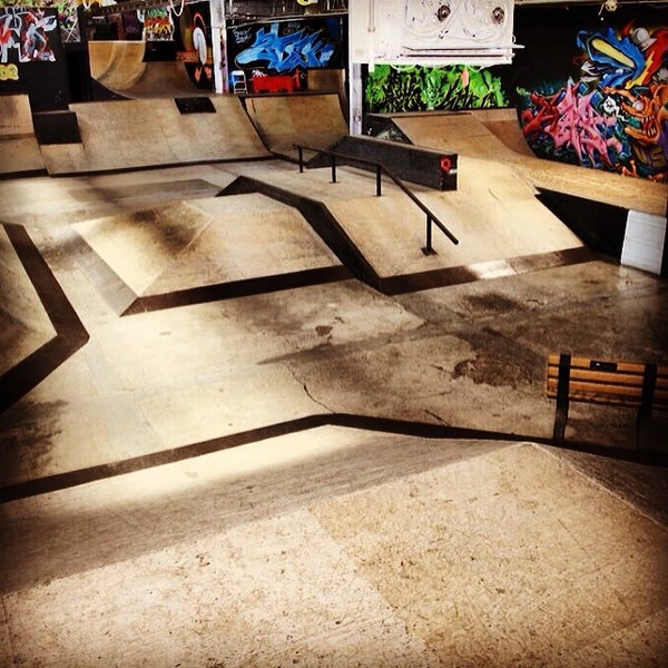 2/11/2014にBossmanがGardenSK8 Indoor Skateparkで撮った写真