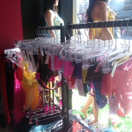 Eye Kandee Lingerie Lingerie Store in west Vancouver