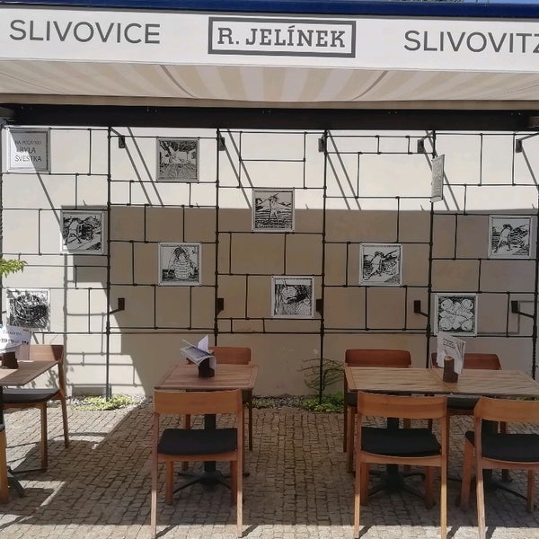 รูปภาพถ่ายที่ Slivovitz Museum R. JELÍNEK โดย Karel K. เมื่อ 7/3/2022