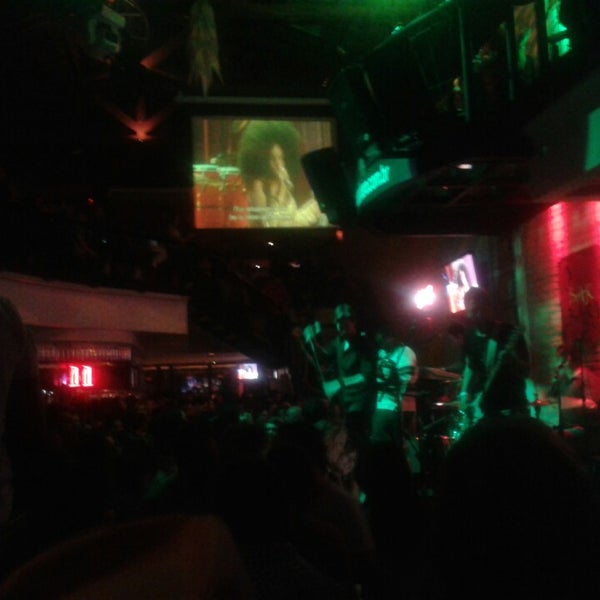 4/7/2013 tarihinde Ricardo A.ziyaretçi tarafından O Bar BarO'de çekilen fotoğraf