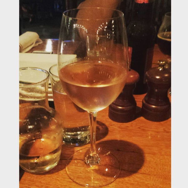 Photo taken at Spuntino Wine Bar and Italian Tapas by Linh T. on 8/18/2015