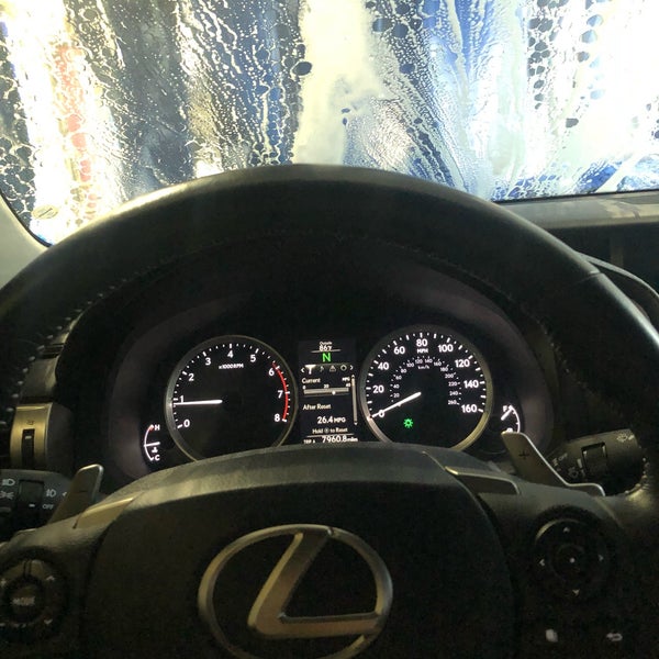 6/30/2019에 Alex L.님이 LBG Express Car Wash에서 찍은 사진
