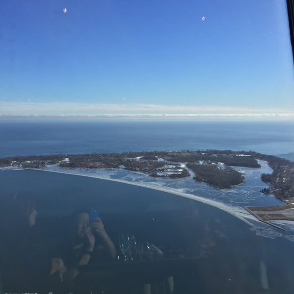 Das Foto wurde bei CN Tower von Nicholas A. am 1/23/2016 aufgenommen