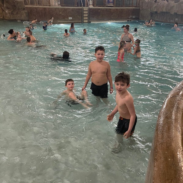 Photo taken at Water Park Of America by ☘️Britton🕺🏼 on 3/7/2021