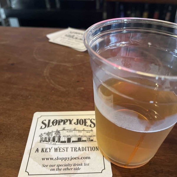 Foto scattata a Sloppy Joe&#39;s Bar da K E G. il 2/13/2023