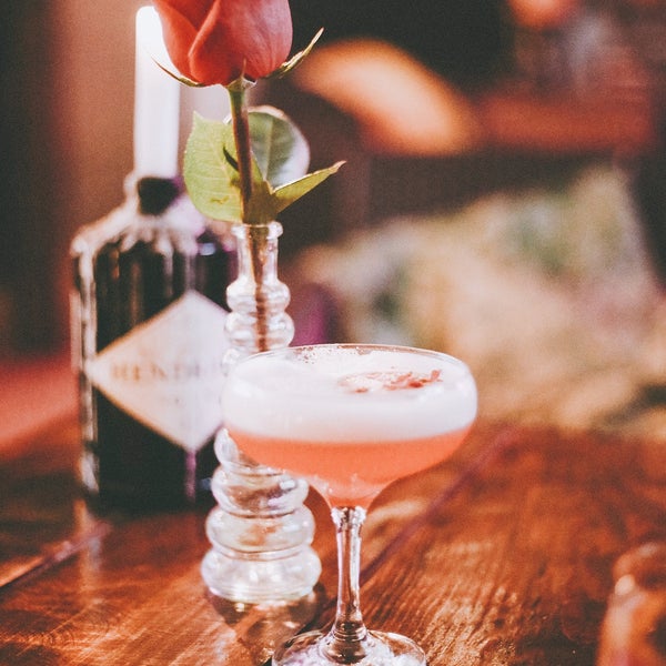 Foto tirada no(a) Why Cocktail Bar por Natalia L. em 1/9/2019