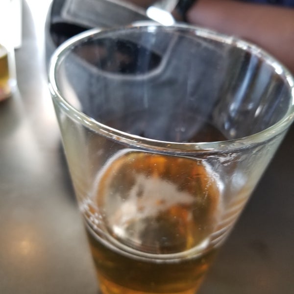 Photo taken at Marlow&#39;s Tavern by Macajuel on 4/29/2018