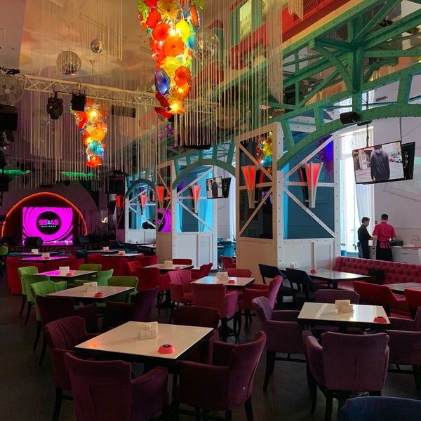 Гоголевский 17 винный бар. Ресторан 25 45 на маяковской. Гостиница пекин на маяковской бар. 25 45 москва бар. Пивоварня 45 калибр.