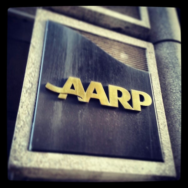 รูปภาพถ่ายที่ AARP Headquarters โดย John H. เมื่อ 9/25/2013