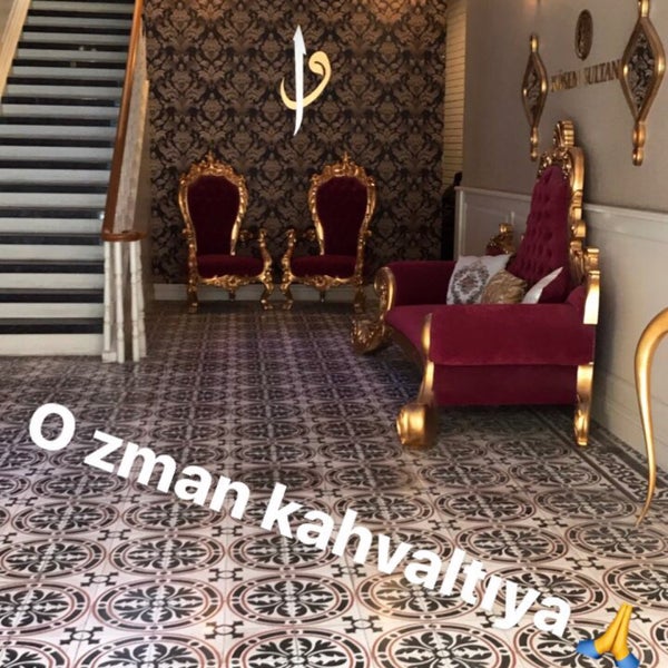 Foto scattata a Kösem Sultan Cafe &amp; Restaurant da Ezgi K. il 5/14/2017