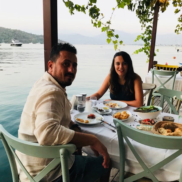 Photo taken at Yengeç Restaurant by Can A. on 7/18/2018