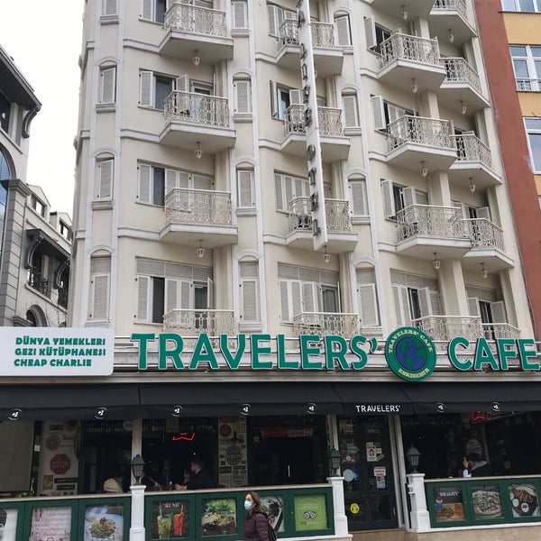 Das Foto wurde bei Travelers&#39; Cafe von Kemal am 12/8/2021 aufgenommen