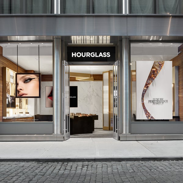 Photo taken at Hourglass Cosmetics SoHo by Hourglass Cosmetics SoHo on 12/10/2017