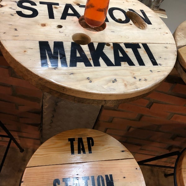 รูปภาพถ่ายที่ Tap Station Makati Riverside โดย Morgan K. เมื่อ 1/11/2018