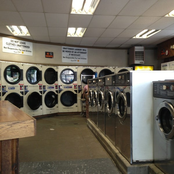 Washboard Laundromat Laundry Service