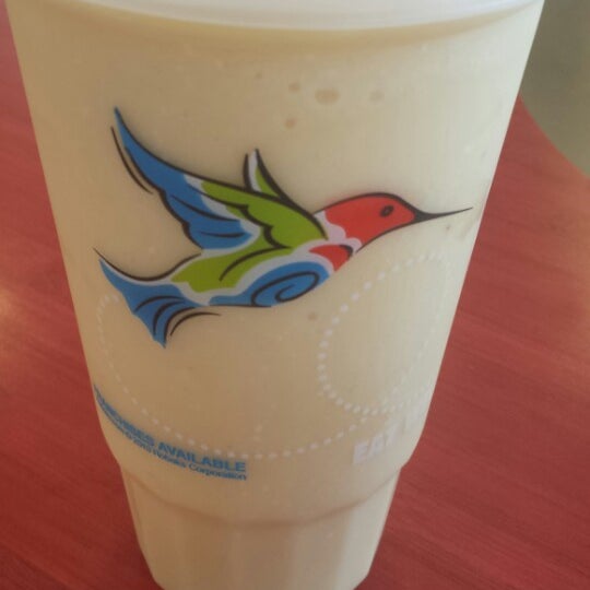 Photo taken at Robeks Fresh Juices &amp; Smoothies by Andrew D. on 9/5/2013