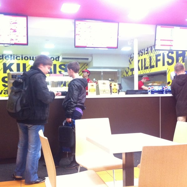 Photo taken at Killfish Burgers by Иван Е. on 10/9/2013